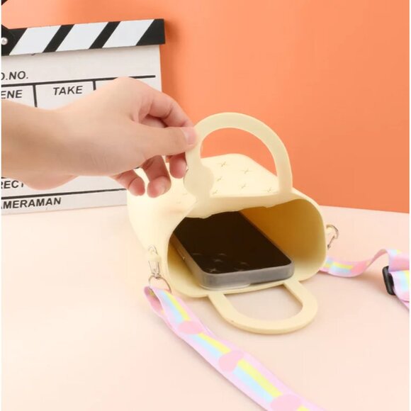 Adorable Hello Kitty Silicone Beach Bag – DIY Cartoon Crossbody Tote with Holes - Picture 3 of 3